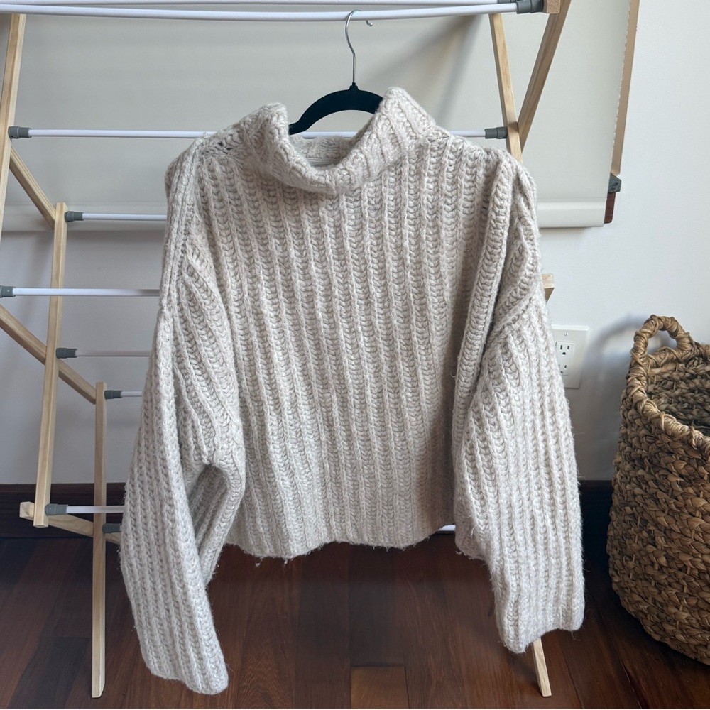 Free People Sweater Women M Pearl Fluffy - Picture 5 of 7